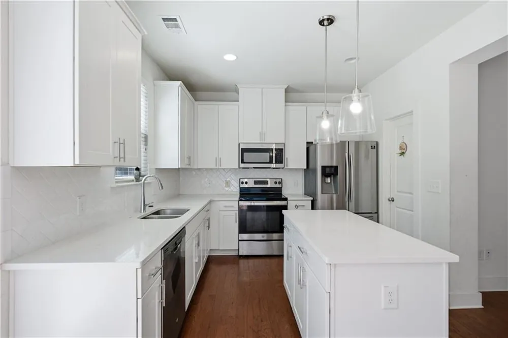 5825 Radford Loop Fairburn, GA 30213