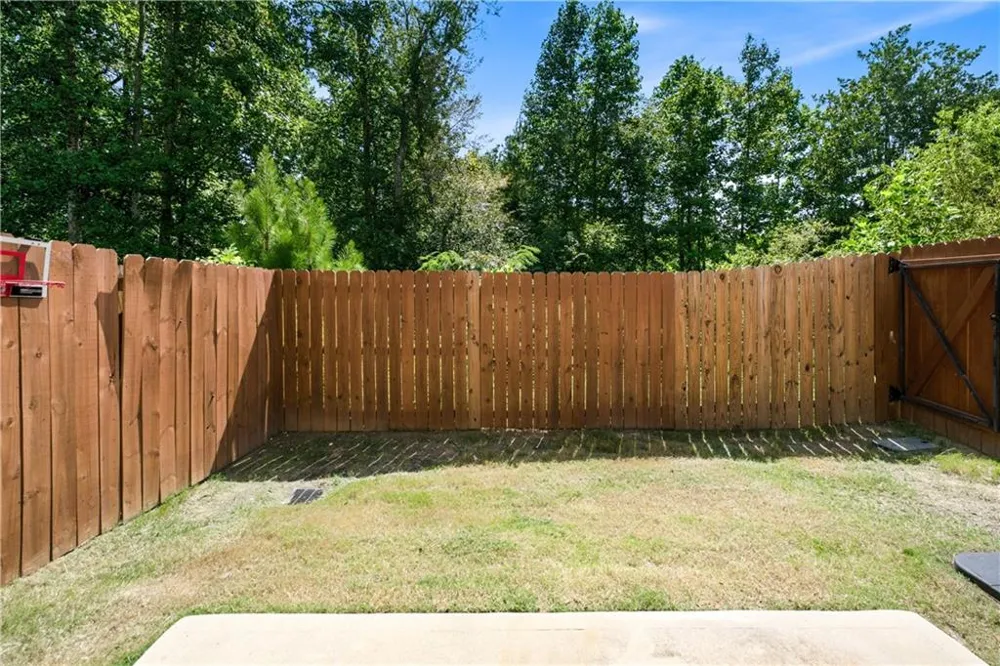 5825 Radford Loop Fairburn, GA 30213
