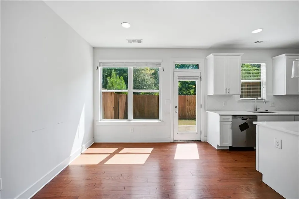 5825 Radford Loop Fairburn, GA 30213