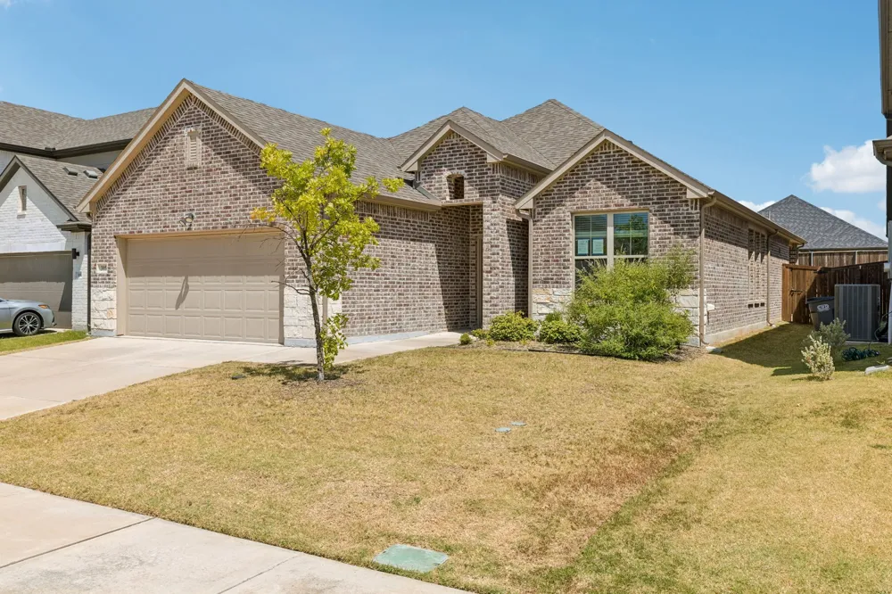 395 Waters Ridge Drive Lavon, TX 75166