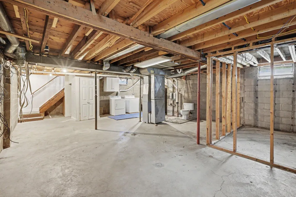 3918 Mapleleaf Road Waterford, MI 48328
