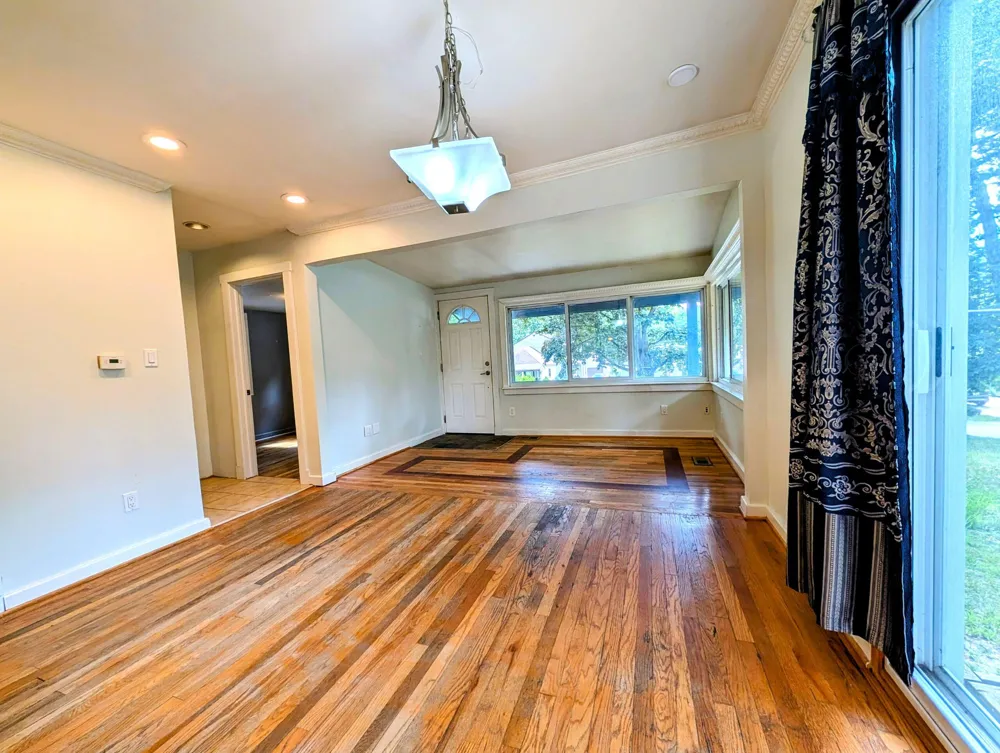 3918 Mapleleaf Road Waterford, MI 48328