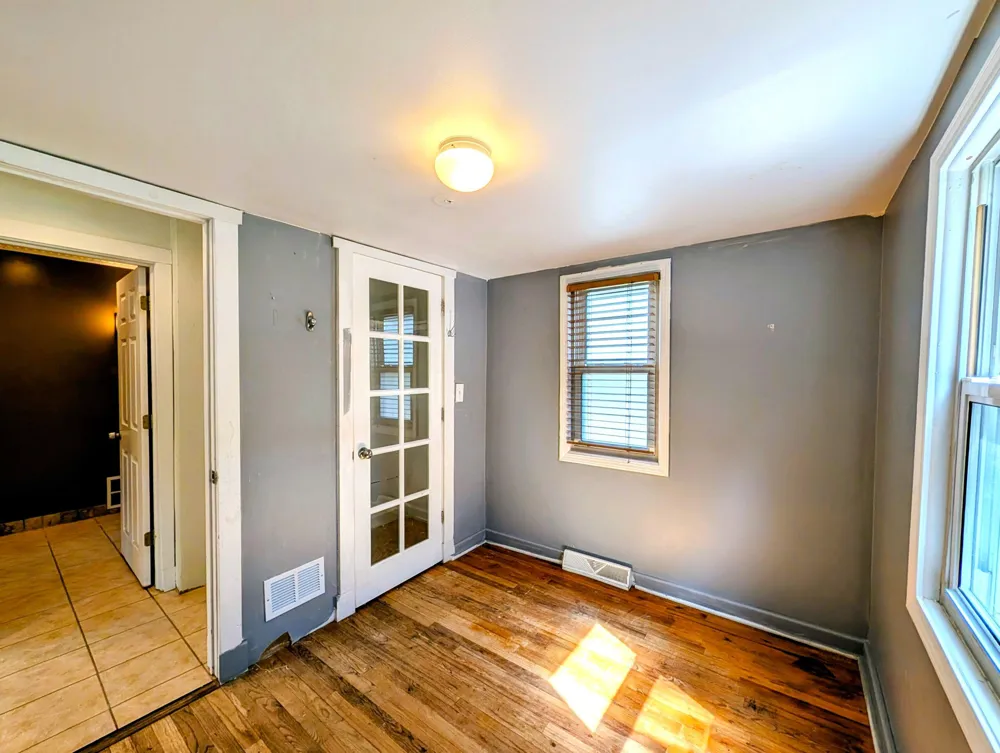 3918 Mapleleaf Road Waterford, MI 48328