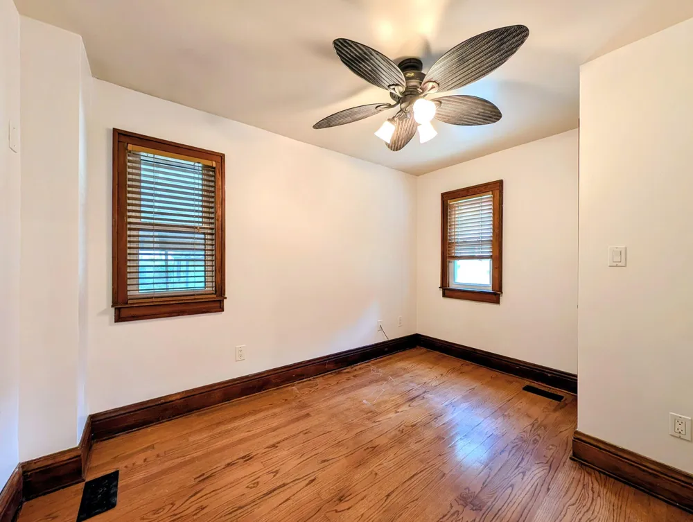 3918 Mapleleaf Road Waterford, MI 48328