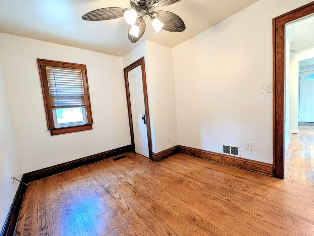 3918 Mapleleaf Road Waterford, MI 48328