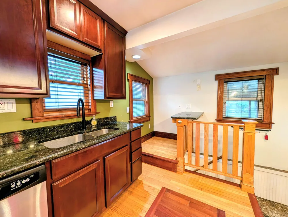 3918 Mapleleaf Road Waterford, MI 48328