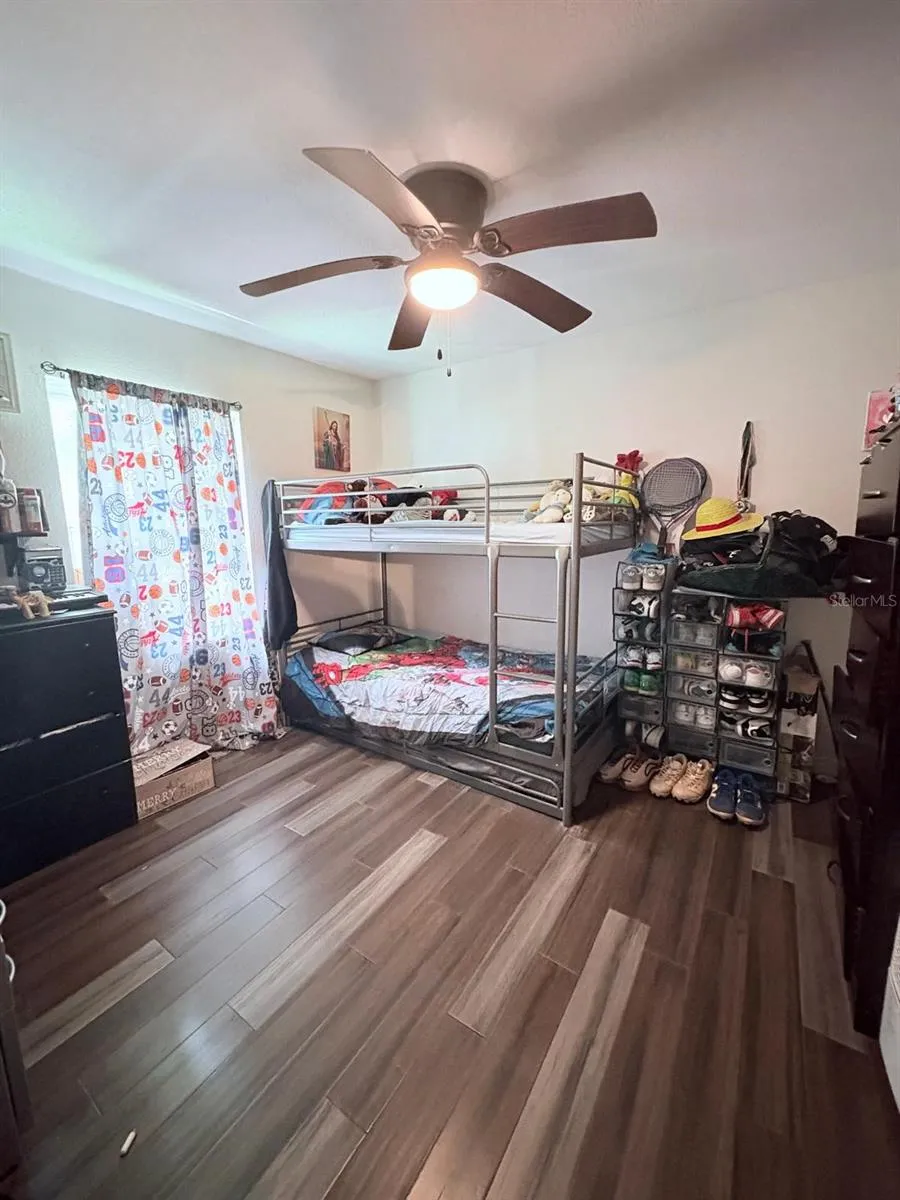 10004 MEMORIAL HIGHWAY Tampa, FL 33615