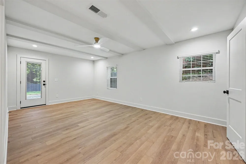 2000 Kilborne Drive Charlotte, NC 28205