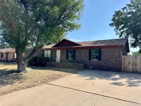 3725 Trinity Lane