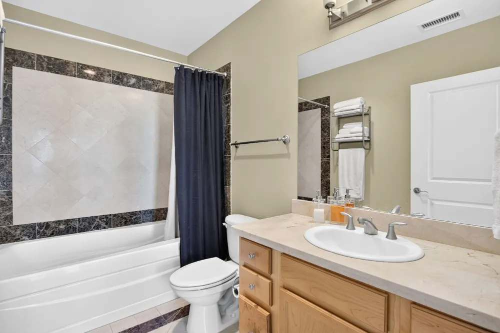 500 Throckmorton Street #2202 Fort Worth, TX 76102