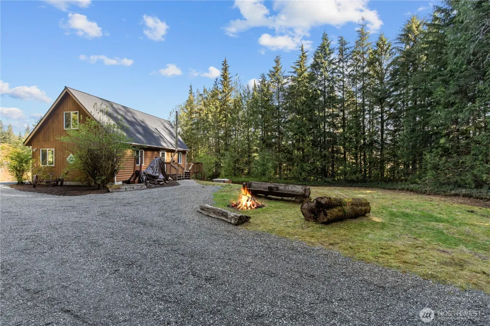 27525 W Lake Riley Road Arlington, WA 98223