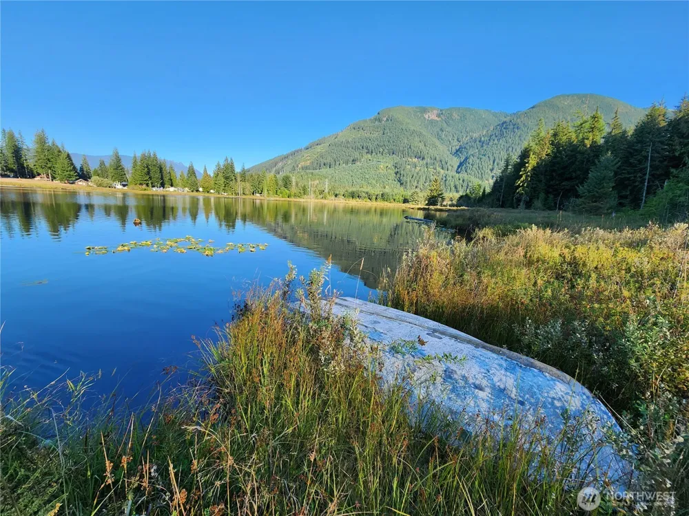 27525 W Lake Riley Road Arlington, WA 98223