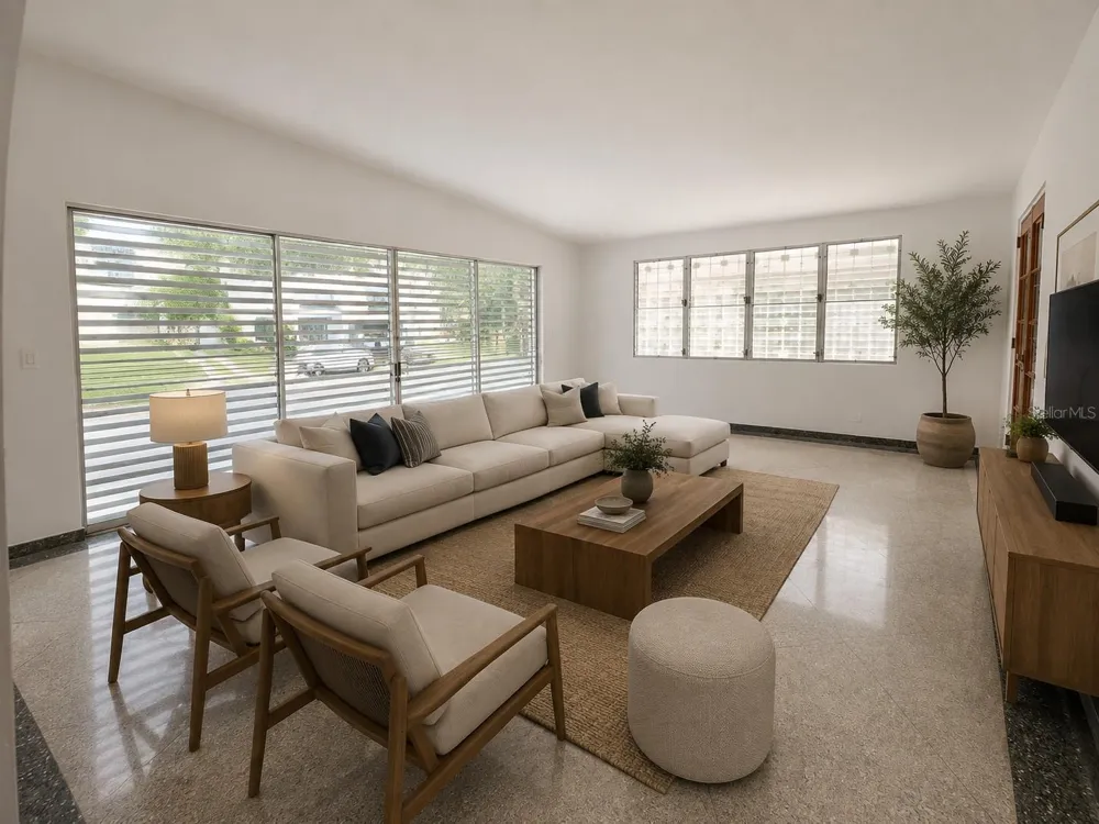 F-6 CALLE GENOVA #F-6 Guaynabo, PR 00966