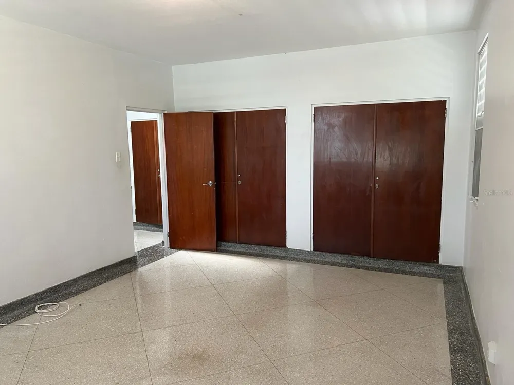 F-6 CALLE GENOVA #F-6 Guaynabo, PR 00966