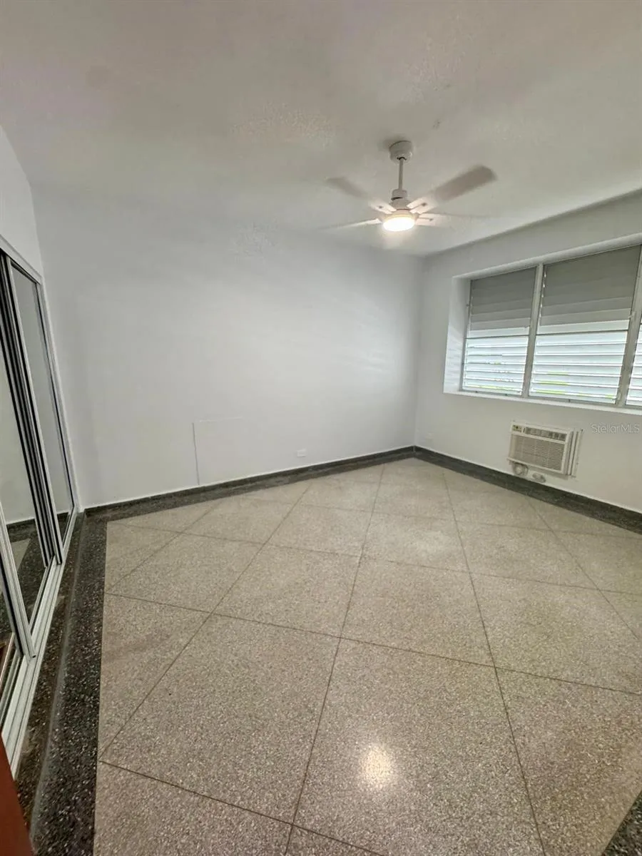 F-6 CALLE GENOVA #F-6 Guaynabo, PR 00966