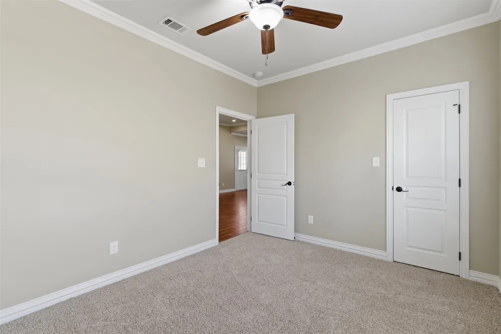 1524 S Montgomery Street Sherman, TX 75090