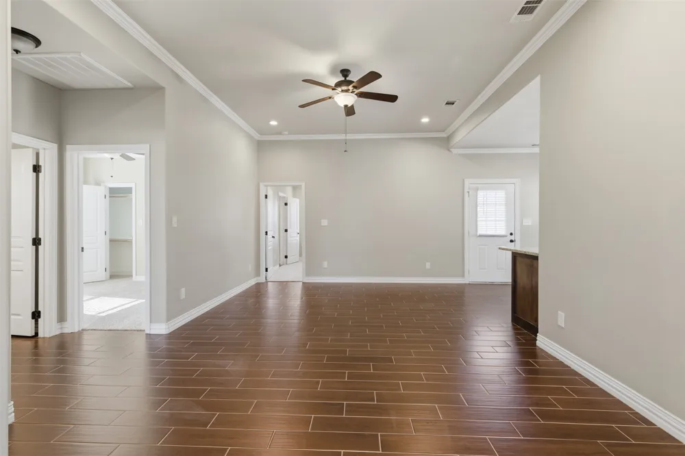 1524 S Montgomery Street Sherman, TX 75090