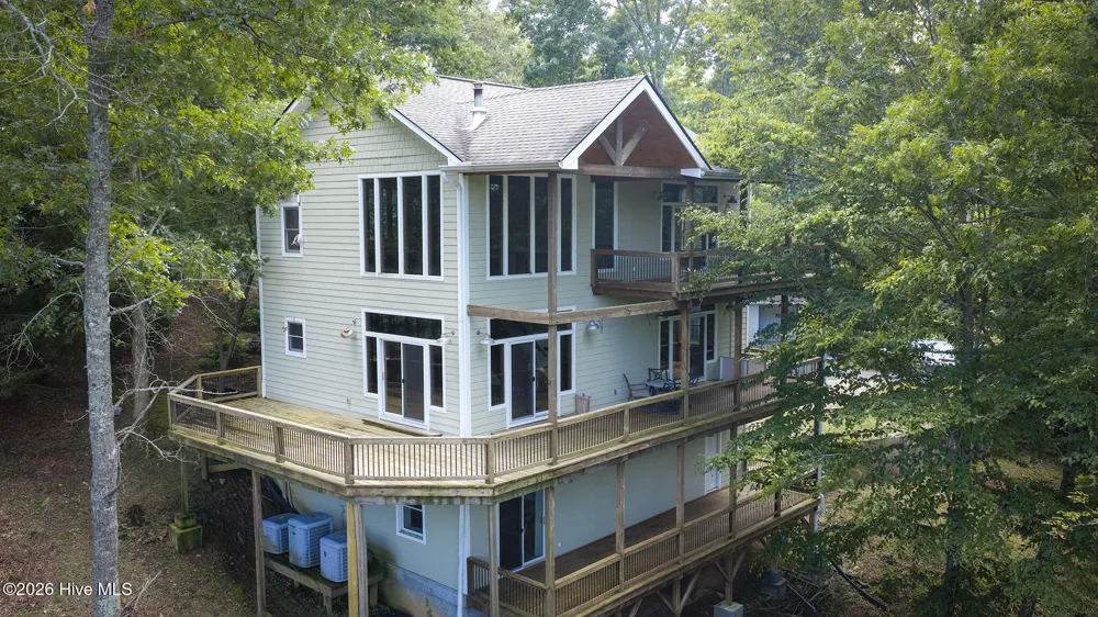 63 Snowbird Trail Lake Santeetlah, NC 28771