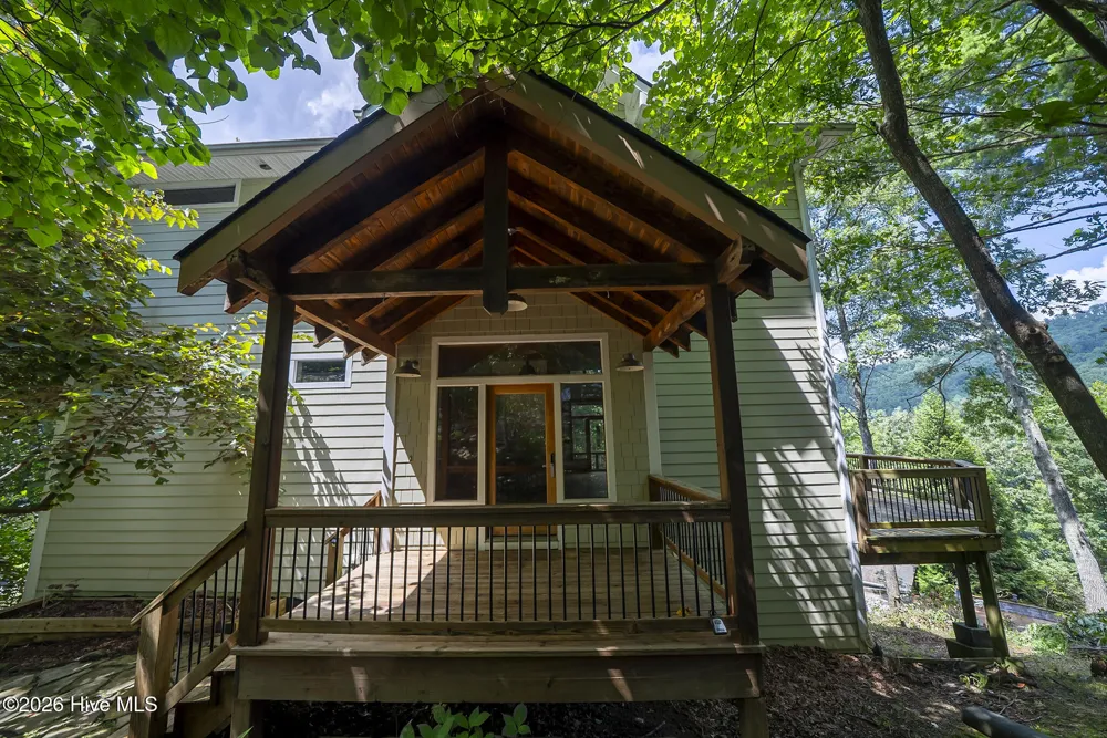 63 Snowbird Trail Lake Santeetlah, NC 28771