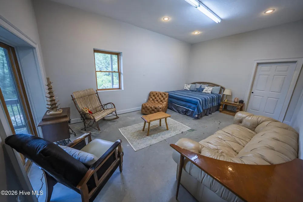 63 Snowbird Trail Lake Santeetlah, NC 28771