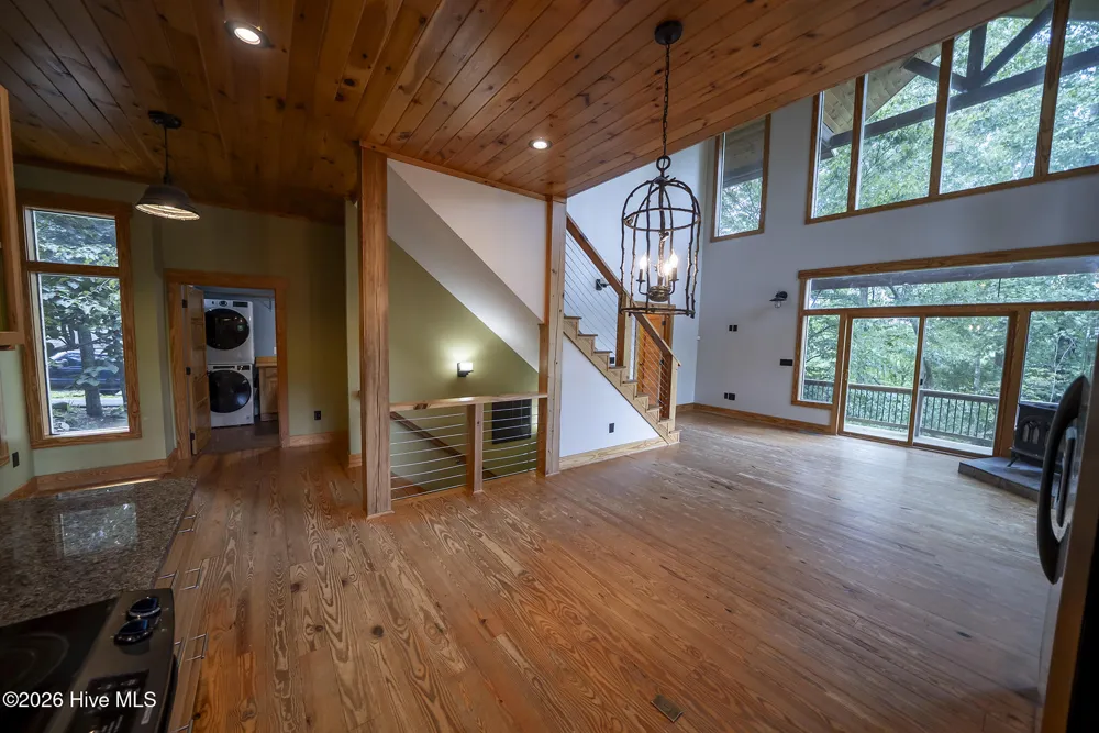 63 Snowbird Trail Lake Santeetlah, NC 28771