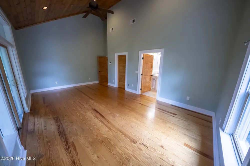 63 Snowbird Trail Lake Santeetlah, NC 28771