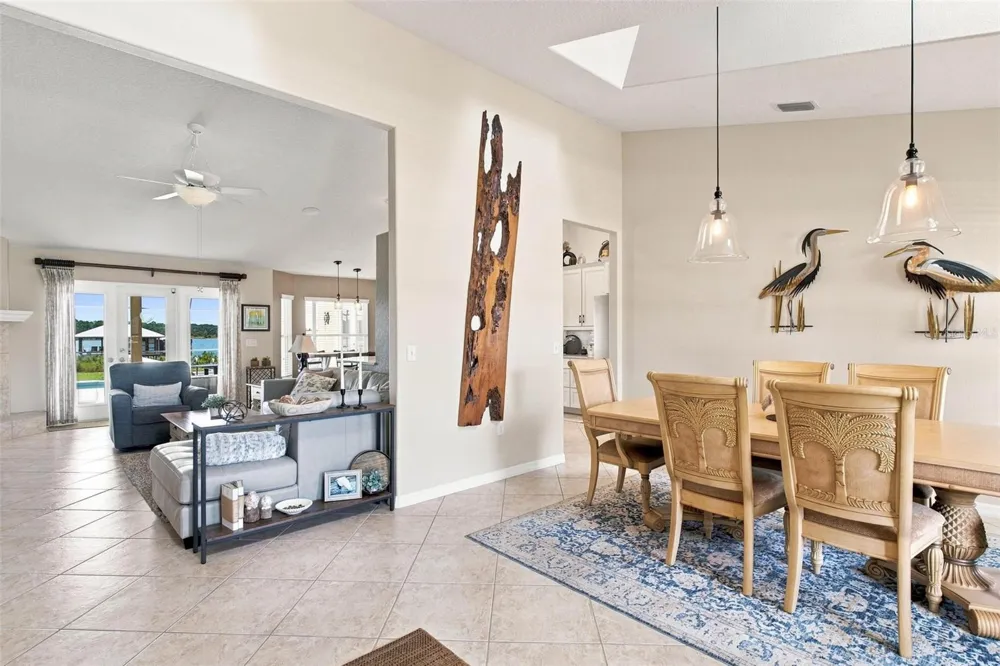 3716 BAYSHORE CIRCLE Tavares, FL 32778