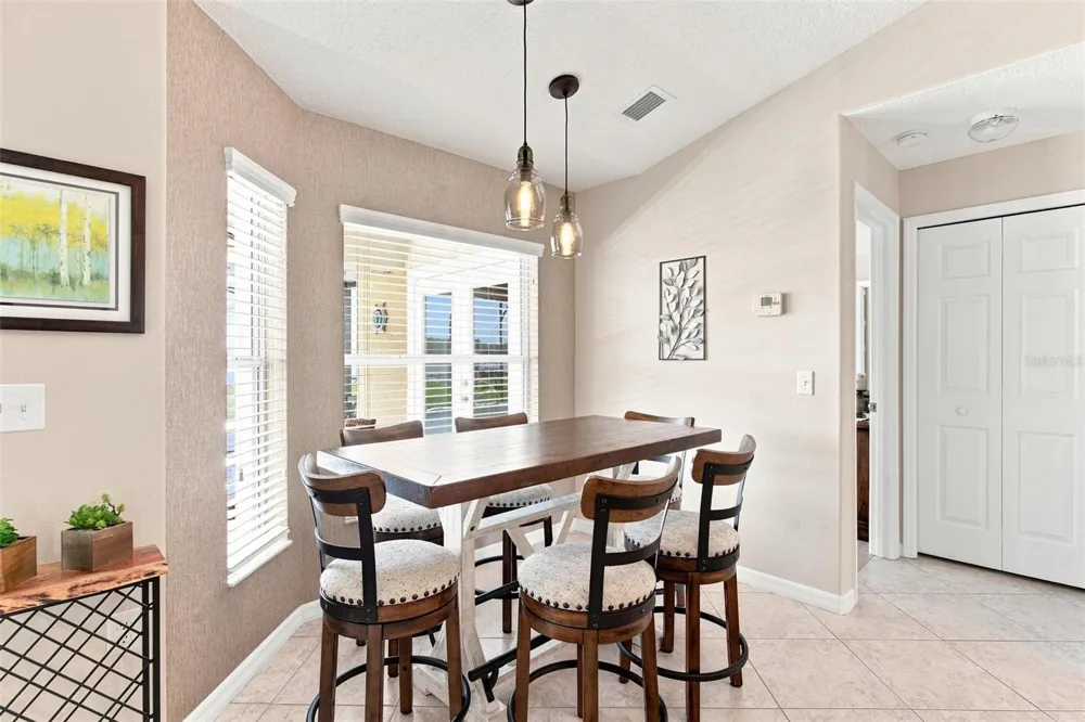 3716 BAYSHORE CIRCLE Tavares, FL 32778
