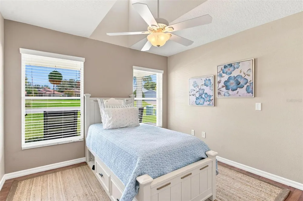 3716 BAYSHORE CIRCLE Tavares, FL 32778