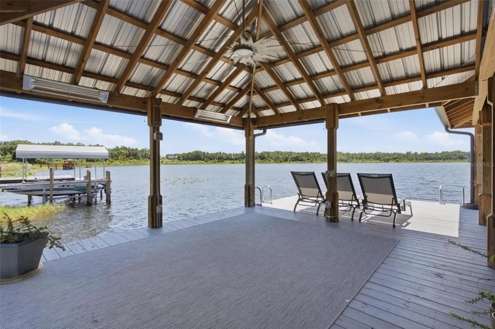 3716 BAYSHORE CIRCLE Tavares, FL 32778