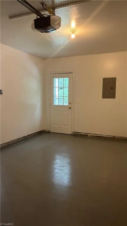 14 Spring Chapel Court Greensboro, NC 27455