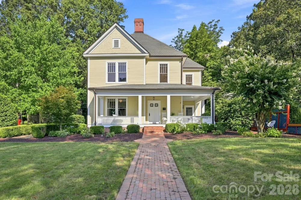 559 Main Street Davidson, NC 28036