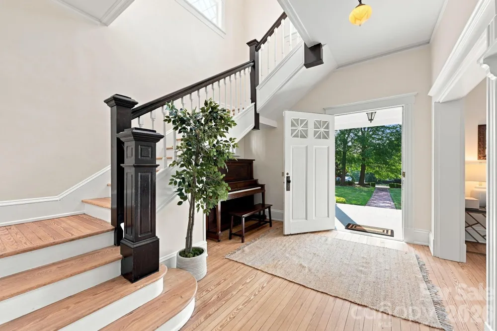 559 Main Street Davidson, NC 28036