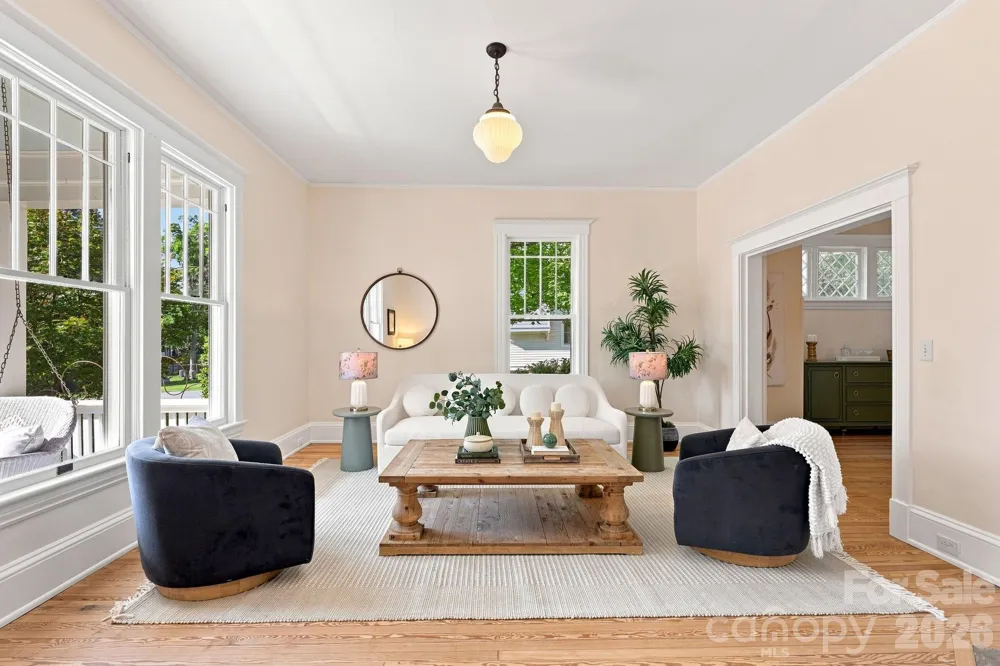 559 Main Street Davidson, NC 28036