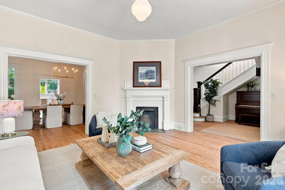 559 Main Street Davidson, NC 28036