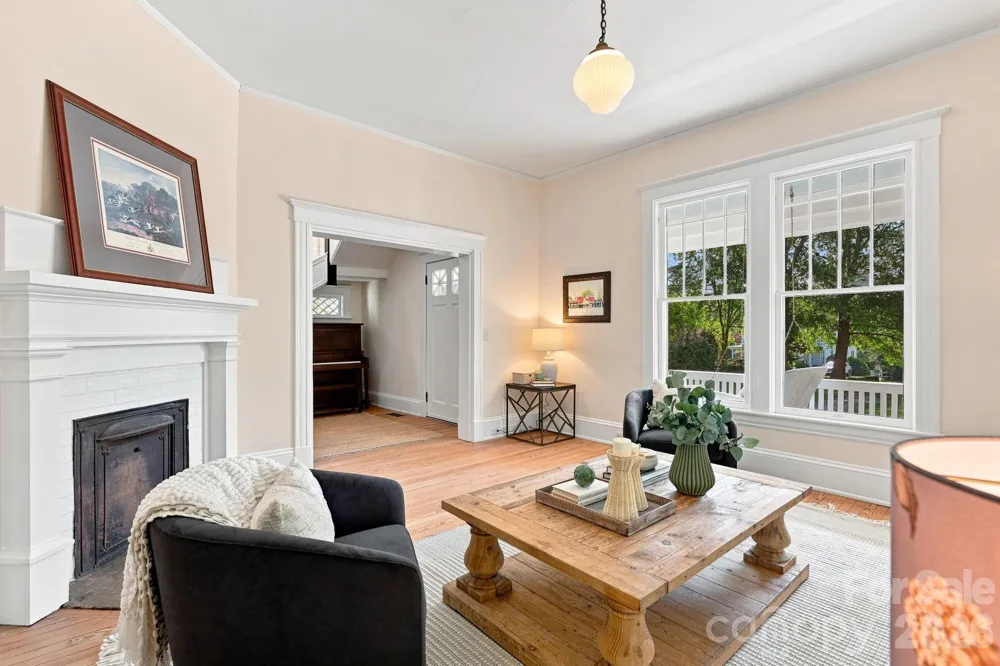 559 Main Street Davidson, NC 28036