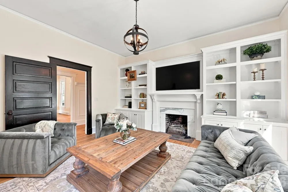 559 Main Street Davidson, NC 28036