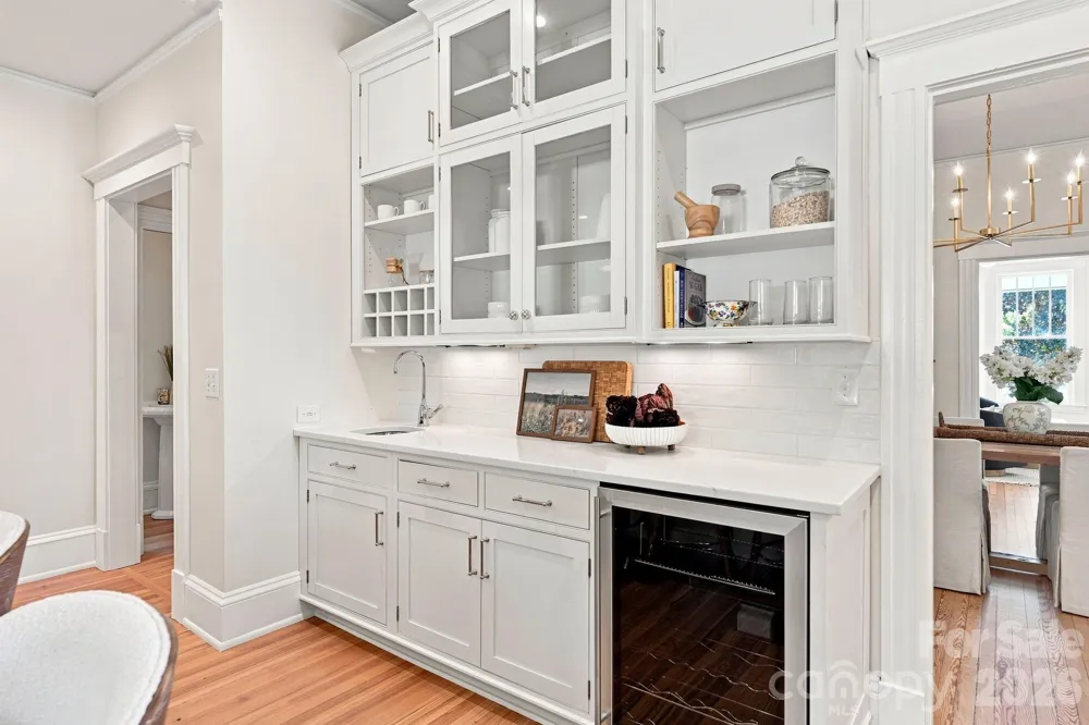 559 Main Street Davidson, NC 28036