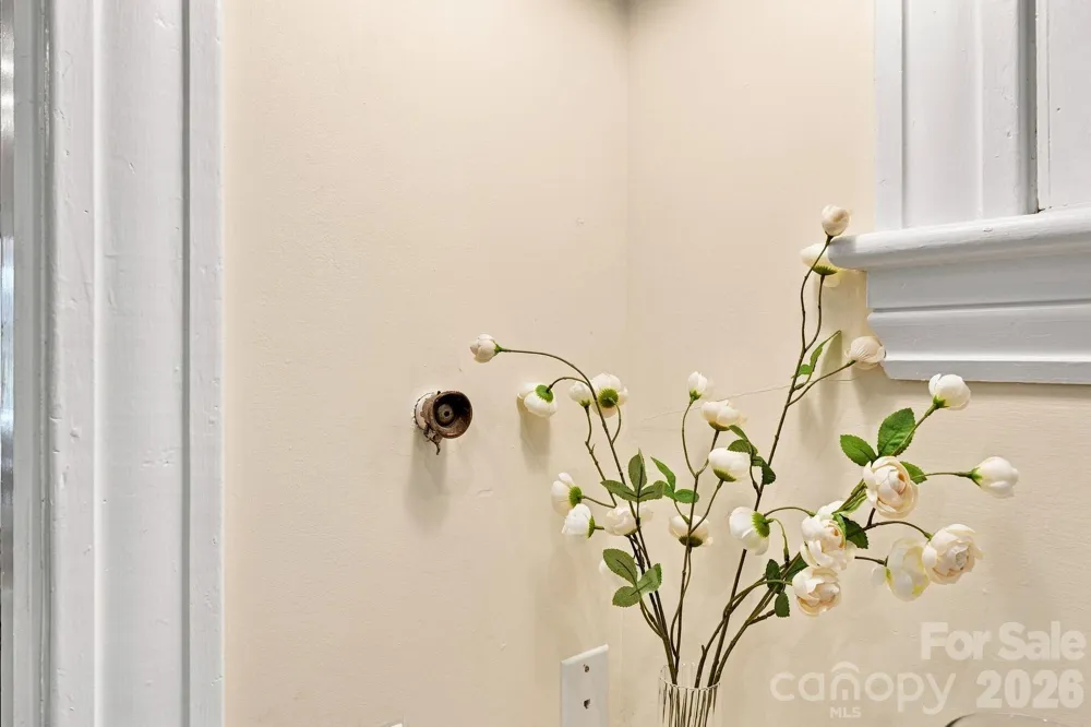 559 Main Street Davidson, NC 28036