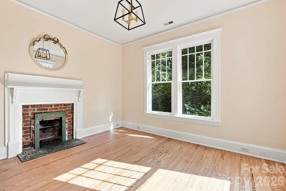 559 Main Street Davidson, NC 28036