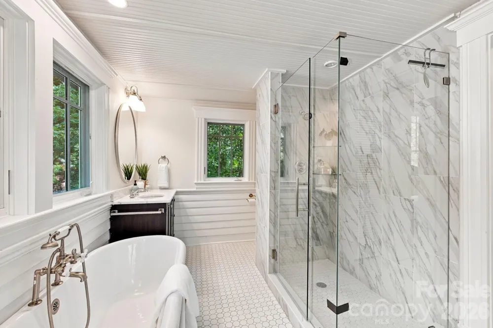 559 Main Street Davidson, NC 28036