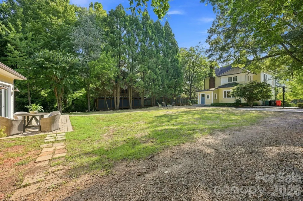 559 Main Street Davidson, NC 28036