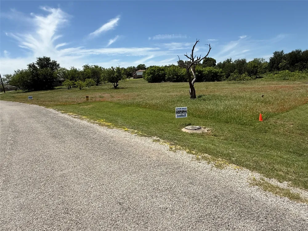 Bay Roc Lane Runaway Bay, TX 76426