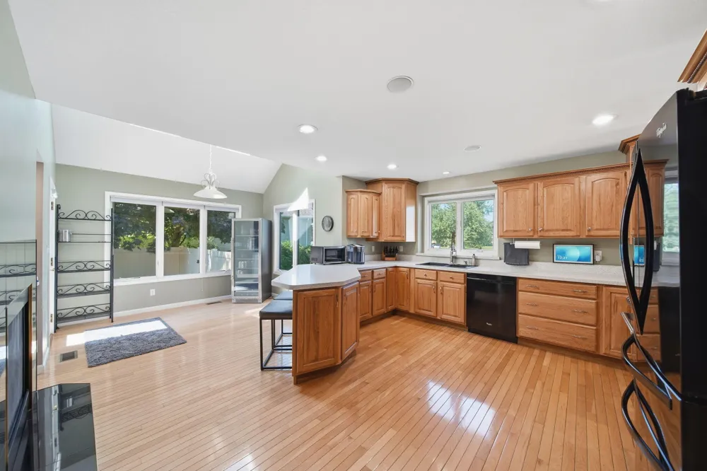 1245 Berkshire Court Adrian, MI 49221