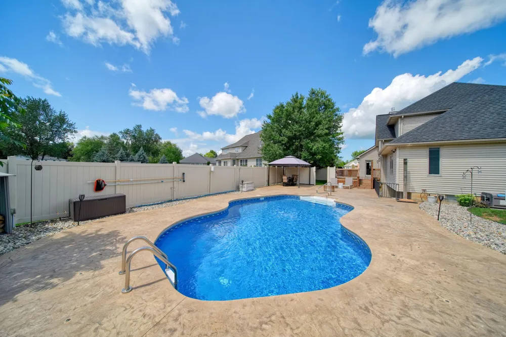 1245 Berkshire Court Adrian, MI 49221