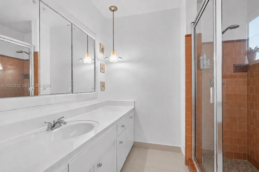 17200 NE 15th Ave North Miami Beach, FL 33162