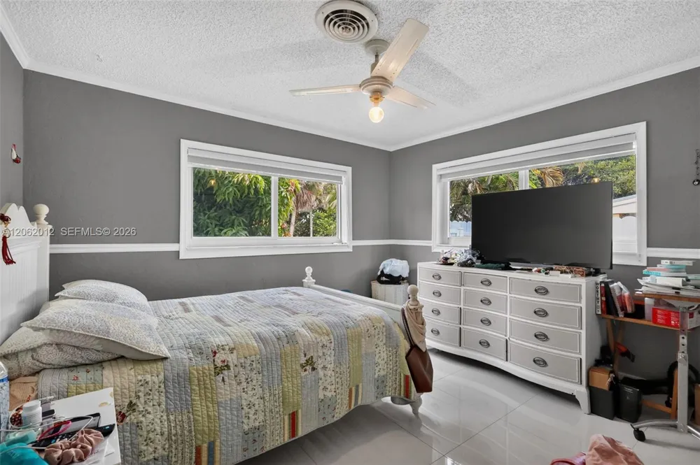 17200 NE 15th Ave North Miami Beach, FL 33162