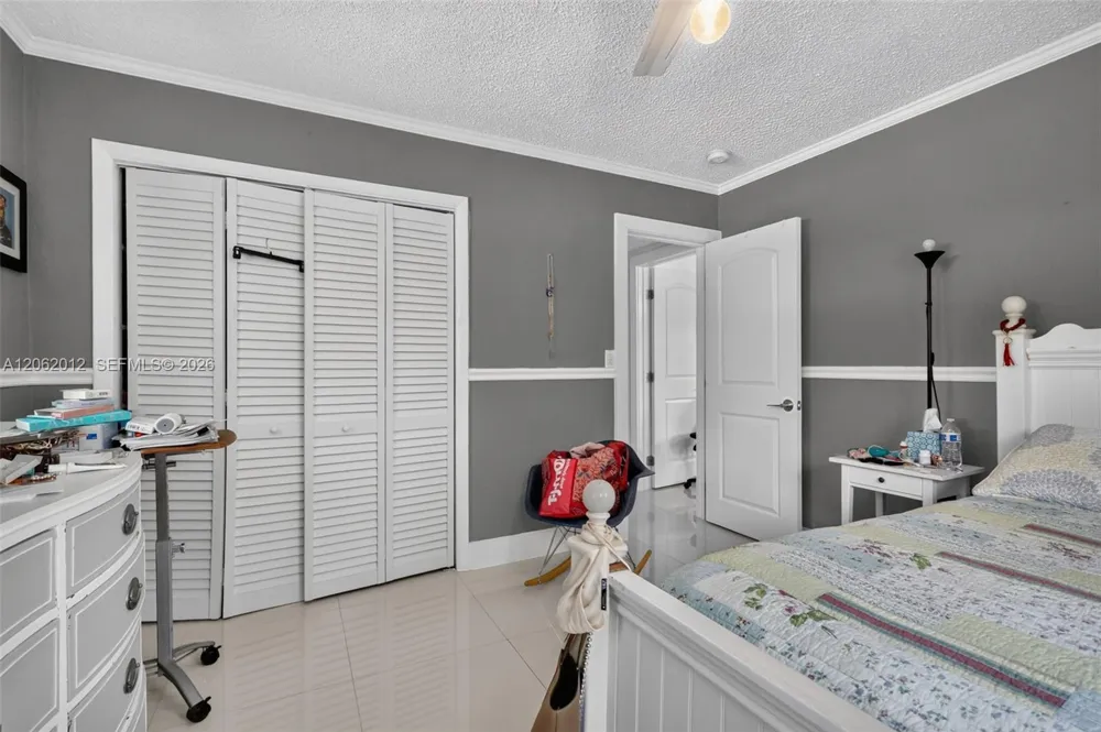 17200 NE 15th Ave North Miami Beach, FL 33162