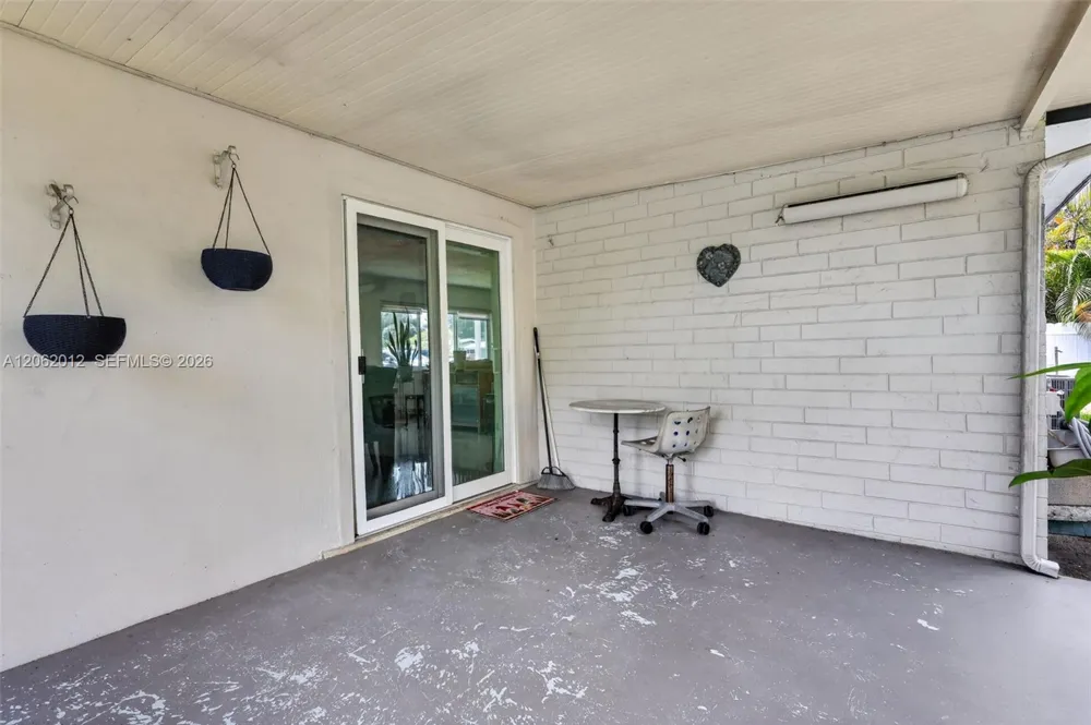 17200 NE 15th Ave North Miami Beach, FL 33162