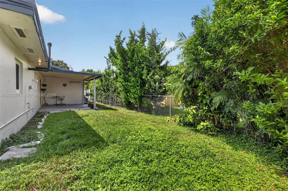 17200 NE 15th Ave North Miami Beach, FL 33162
